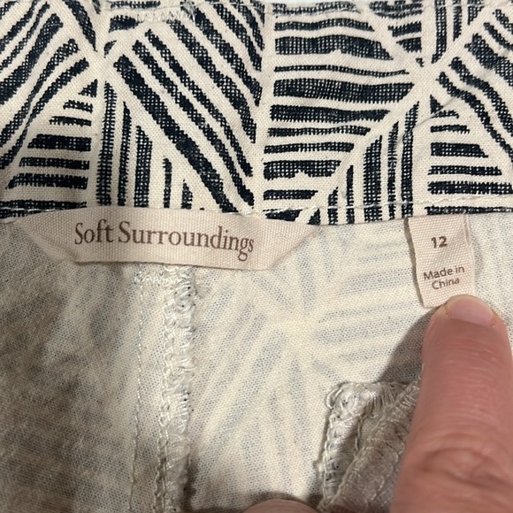 Soft Surrounding - 12, abstract beige and black cropped slacks - Picture 6 of 12